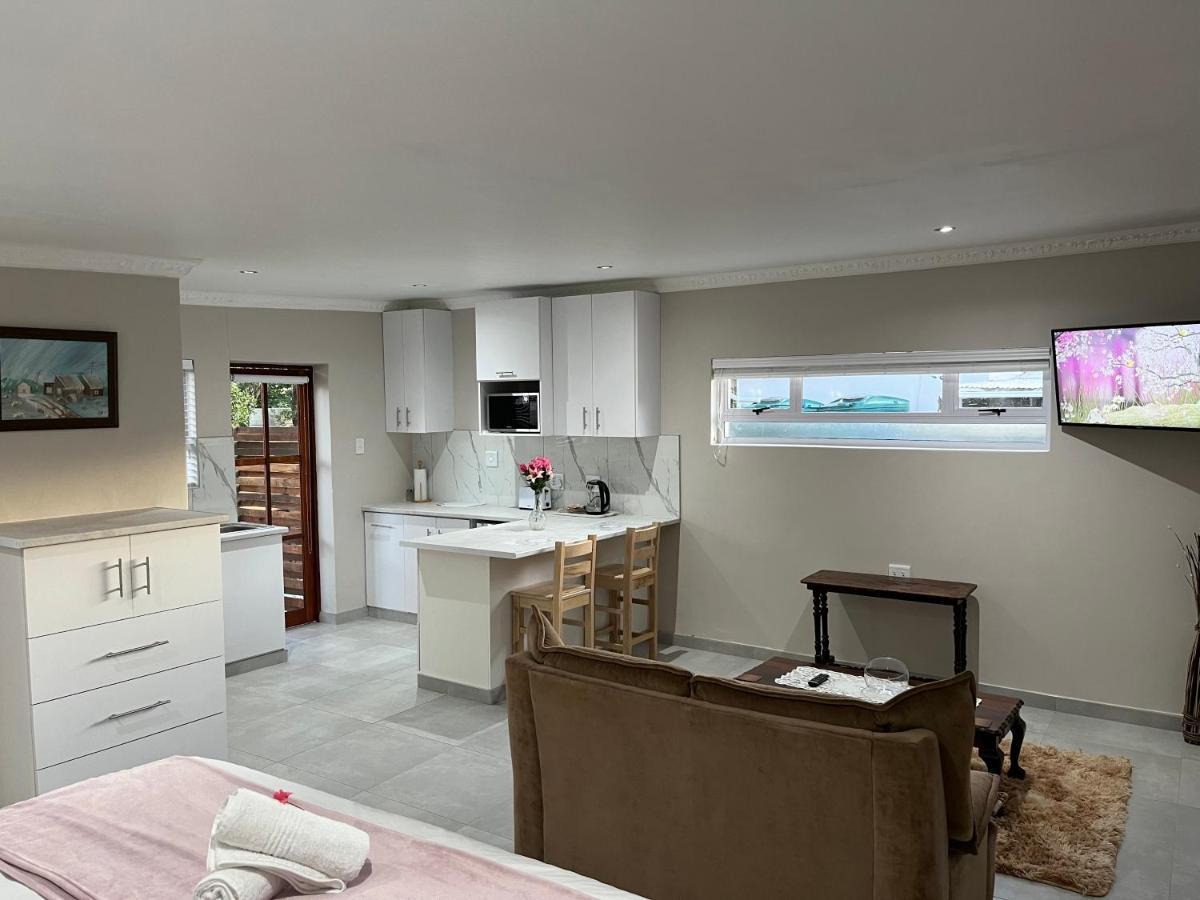 Luneburgh Cottages East London Extérieur photo